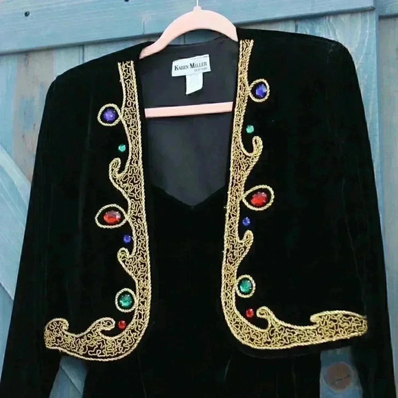 1980s Black Velvet Beaded Dress and Jacket Two Piece Cocktail Size - Picture 2 of 10